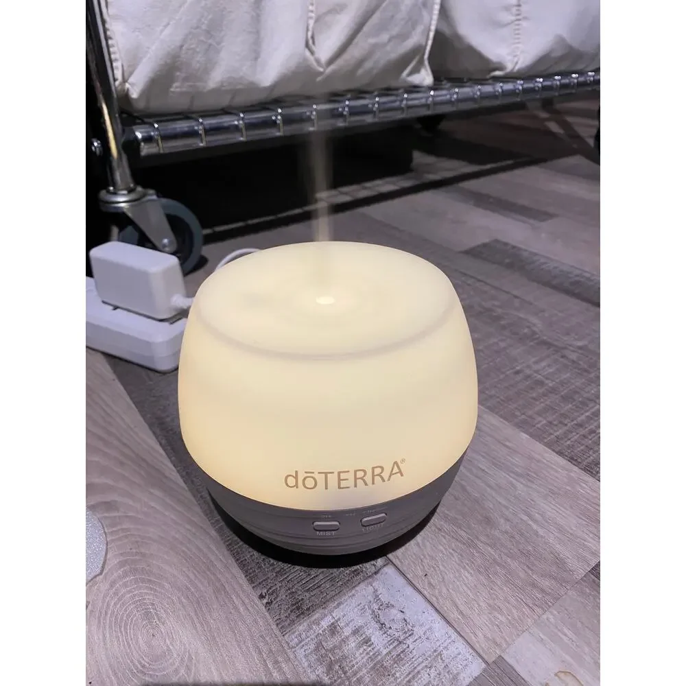 doTERRA Petal Essential Oil Diffuser White Aroma Device - Picture 2 of 13
